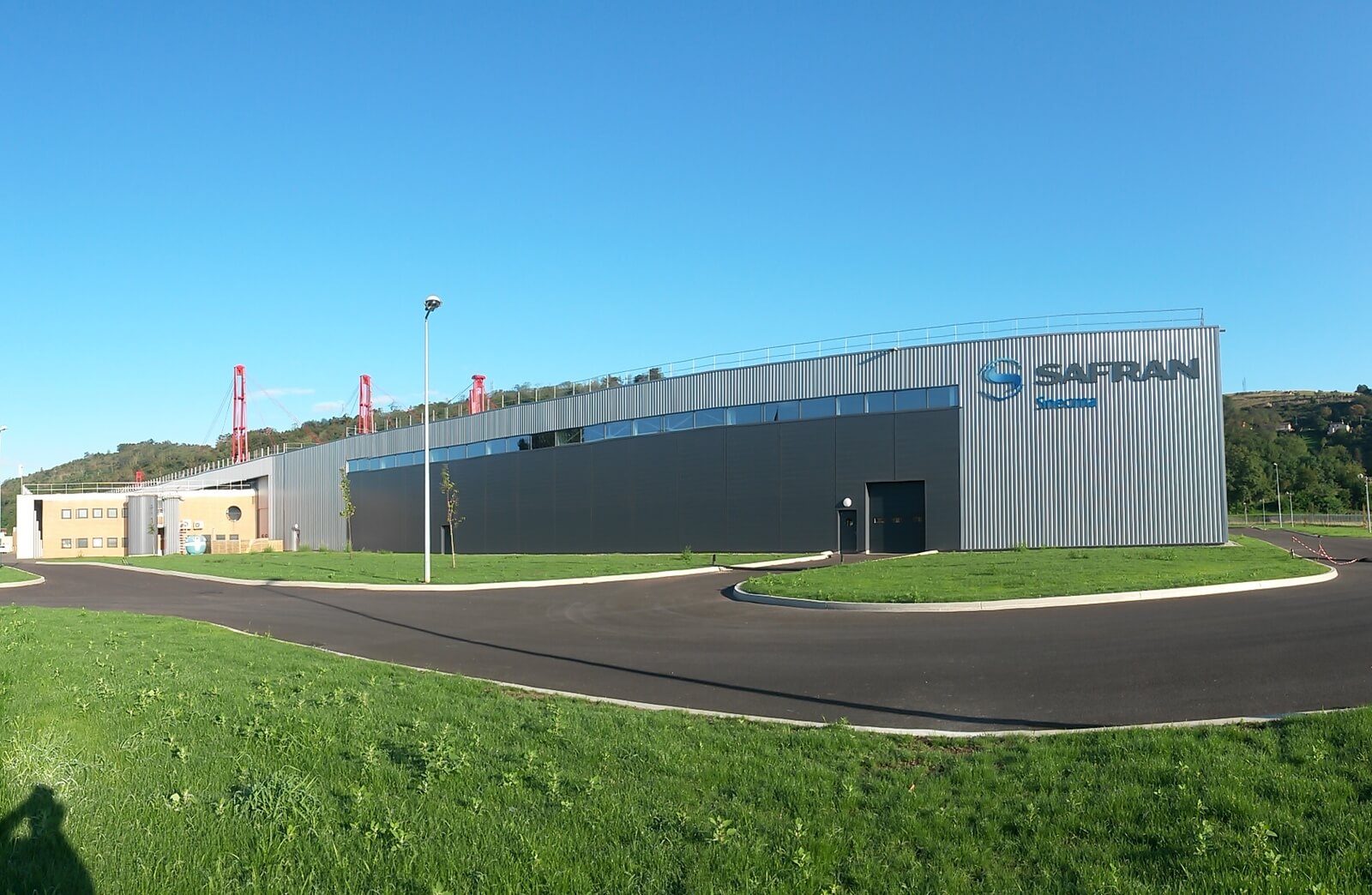 Façade extérieure Usine Safran