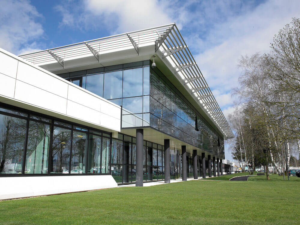 Façade extérieure usine Sisley